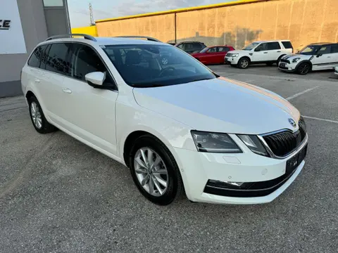 Used SKODA OCTAVIA Petrol 2017 Ad 