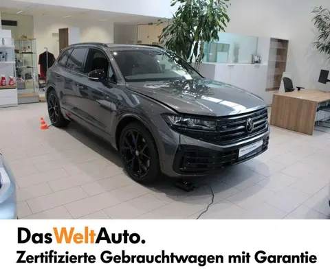 Used VOLKSWAGEN TOUAREG Hybrid 2024 Ad 