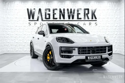 Used PORSCHE CAYENNE Petrol 2024 Ad 