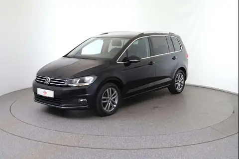 Used VOLKSWAGEN TOURAN Petrol 2020 Ad 