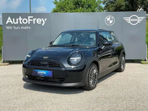 Used MINI COOPER Petrol 2024 Ad 