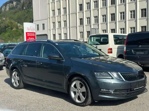 Used SKODA OCTAVIA Petrol 2018 Ad 