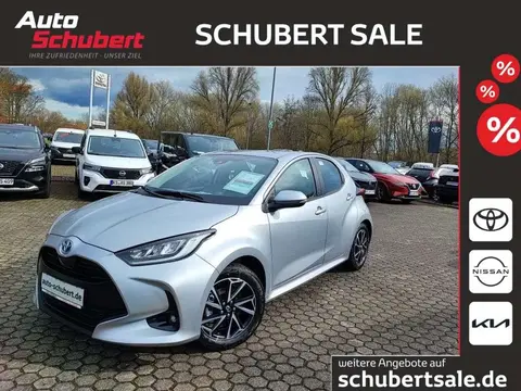 Used TOYOTA YARIS Hybrid 2023 Ad Germany