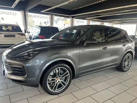 Used PORSCHE CAYENNE Petrol 2019 Ad Germany