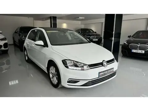 Used VOLKSWAGEN GOLF Petrol 2018 Ad 