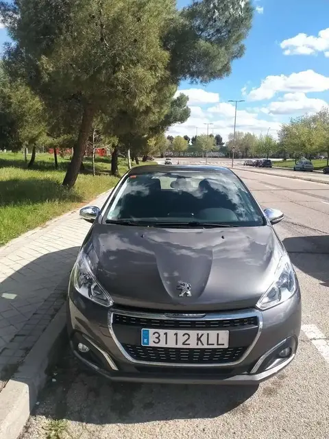 Used PEUGEOT 208 Petrol 2018 Ad 