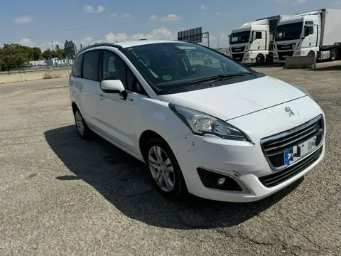 Used PEUGEOT 5008 Petrol 2016 Ad 