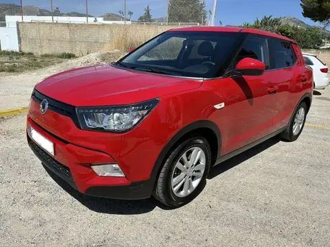 Annonce SSANGYONG TIVOLI Essence 2016 d'occasion 