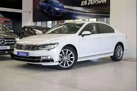 Used VOLKSWAGEN PASSAT Petrol 2016 Ad 