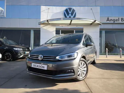 Used VOLKSWAGEN TOURAN Petrol 2018 Ad 