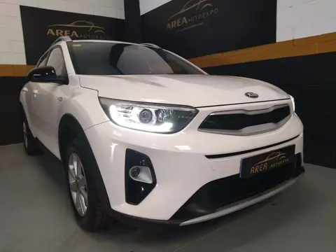 Annonce KIA STONIC Essence 2018 d'occasion 