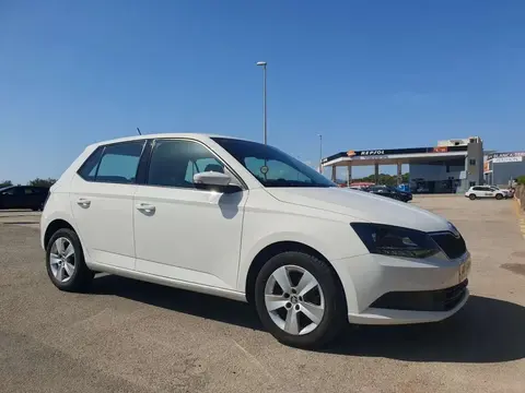 Annonce SKODA FABIA Essence 2018 d'occasion 