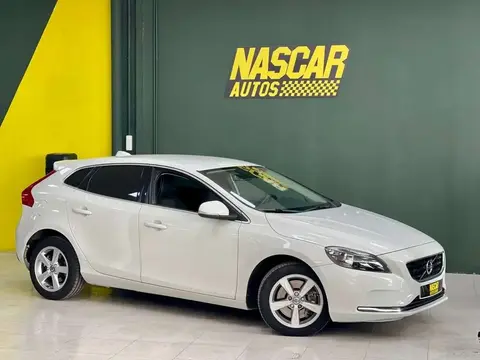 Used VOLVO V40 Diesel 2015 Ad 