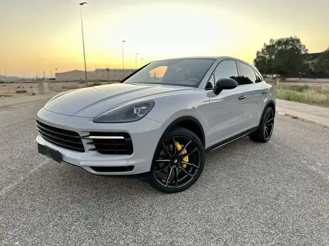 Annonce PORSCHE CAYENNE Essence 2021 d'occasion 