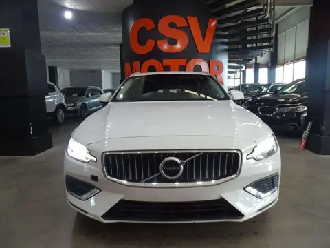 Used VOLVO V60  2021 Ad 