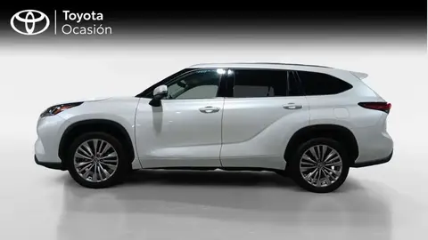 Annonce TOYOTA HIGHLANDER Essence 2022 d'occasion 