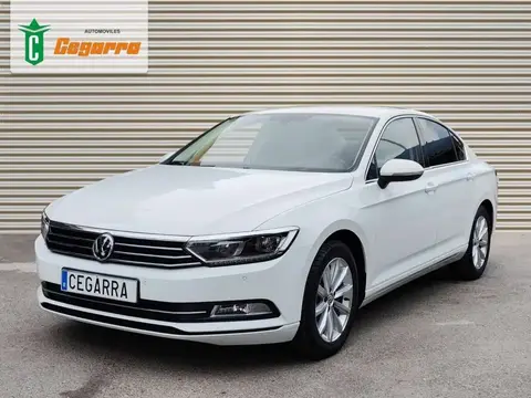 Used VOLKSWAGEN PASSAT Petrol 2018 Ad 