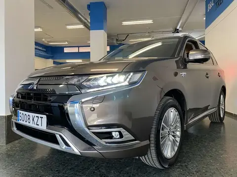 Annonce MITSUBISHI OUTLANDER Hybride 2019 d'occasion 