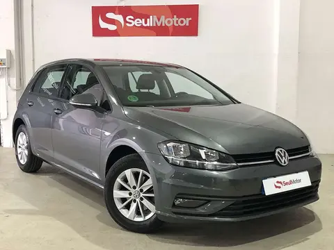 Used VOLKSWAGEN GOLF Petrol 2019 Ad 