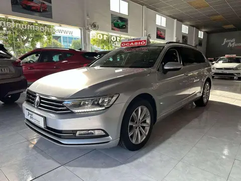 Used VOLKSWAGEN PASSAT Petrol 2018 Ad 