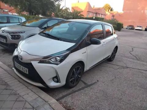 Used TOYOTA YARIS Hybrid 2018 Ad 