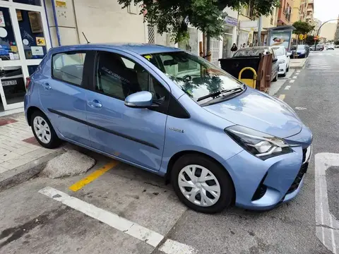 Used TOYOTA YARIS Hybrid 2017 Ad 