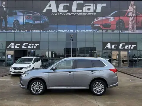 Used MITSUBISHI OUTLANDER Hybrid 2020 Ad 