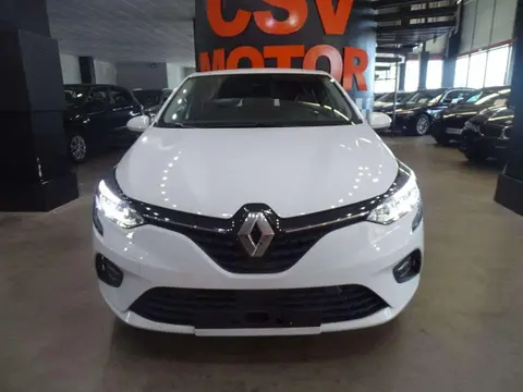 Used RENAULT CLIO Hybrid 2021 Ad 