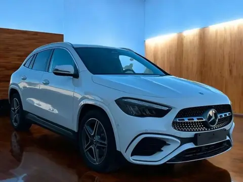 Annonce MERCEDES-BENZ CLASSE GLA Essence 2024 d'occasion 