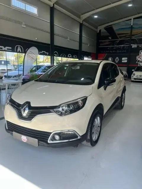 Used RENAULT CAPTUR Diesel 2016 Ad 