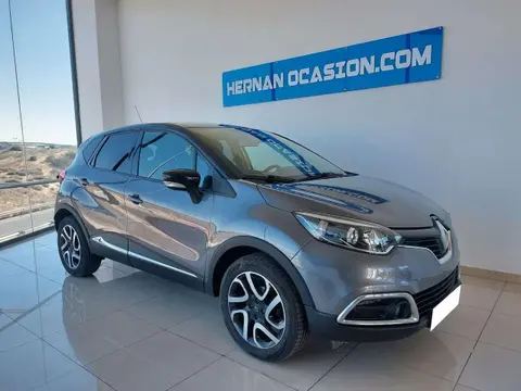 Annonce RENAULT CAPTUR Essence 2016 d'occasion 