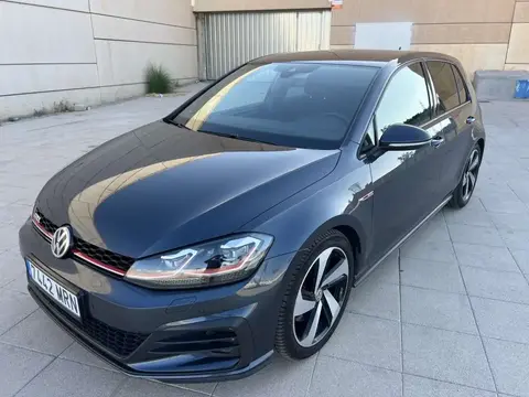 Used VOLKSWAGEN GOLF Petrol 2017 Ad 