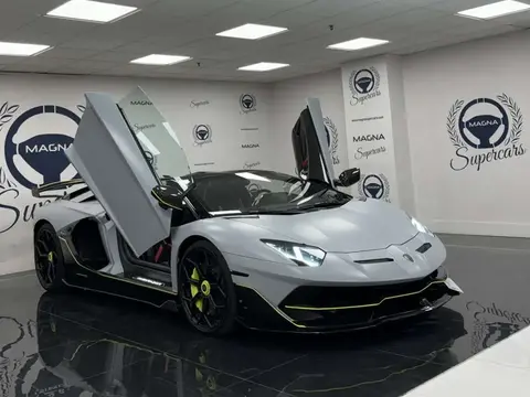 Used LAMBORGHINI AVENTADOR Petrol 2020 Ad 