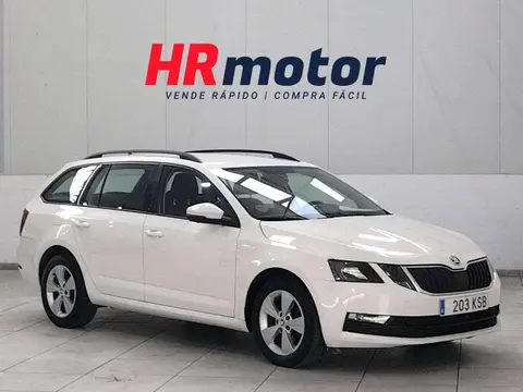 Used SKODA OCTAVIA Petrol 2018 Ad 