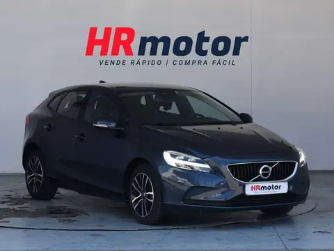 Annonce VOLVO V40 Essence 2019 d'occasion 