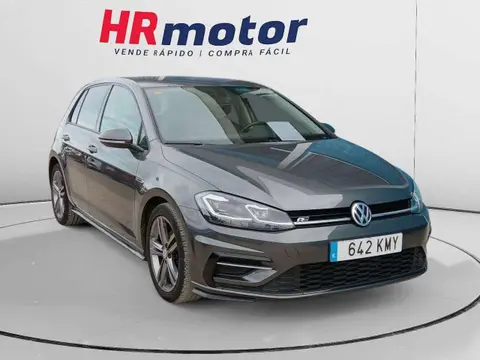 Used VOLKSWAGEN GOLF Petrol 2018 Ad 