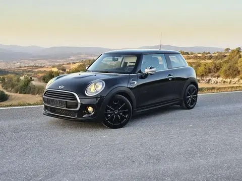 Used MINI ONE Petrol 2015 Ad 