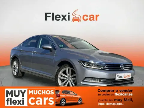 Used VOLKSWAGEN PASSAT Petrol 2018 Ad 