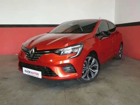 Used RENAULT CLIO Hybrid 2021 Ad 