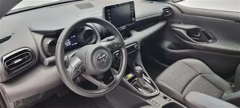 Used TOYOTA YARIS Hybrid 2021 Ad 