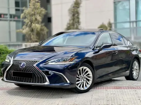 Used LEXUS ES Hybrid 2019 Ad 