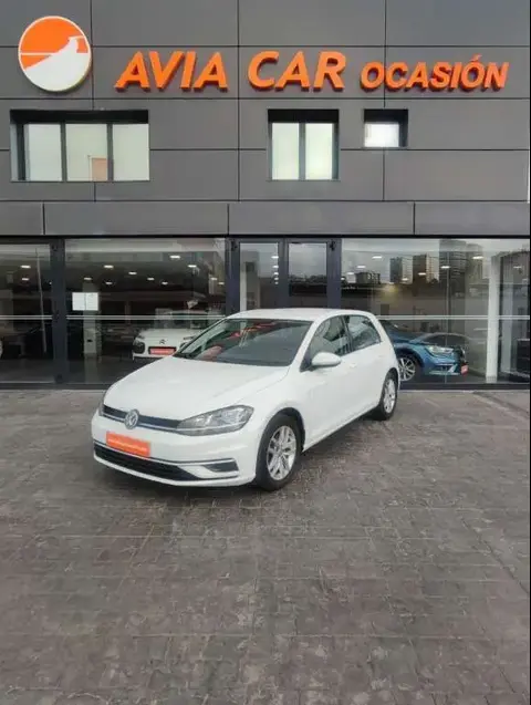 Used VOLKSWAGEN GOLF Petrol 2018 Ad 