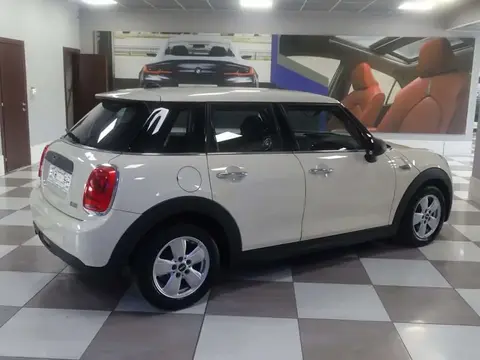 Used MINI ONE Petrol 2018 Ad 