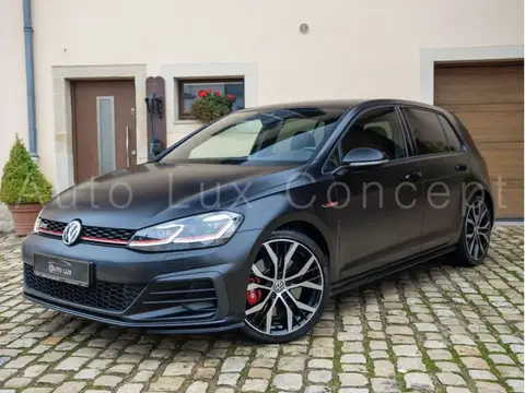 Used VOLKSWAGEN GOLF Petrol 2018 Ad 