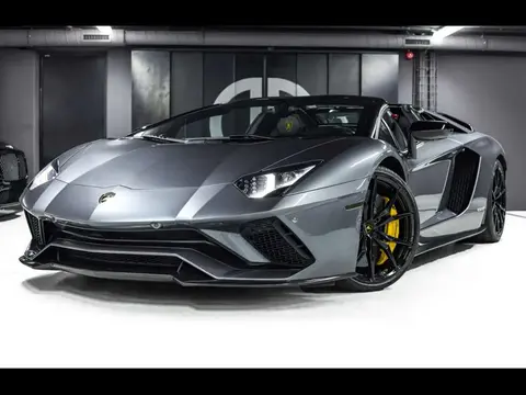 Used LAMBORGHINI AVENTADOR Petrol 2018 Ad 