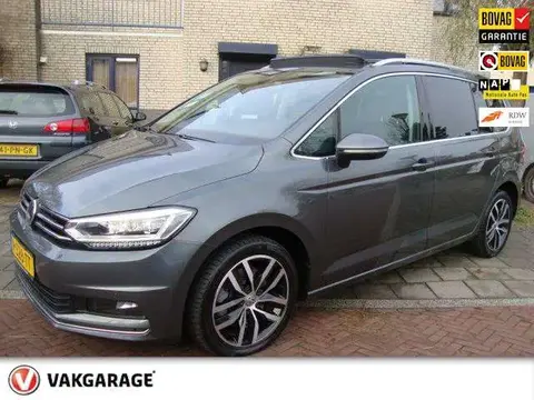 Used VOLKSWAGEN TOURAN Petrol 2019 Ad 