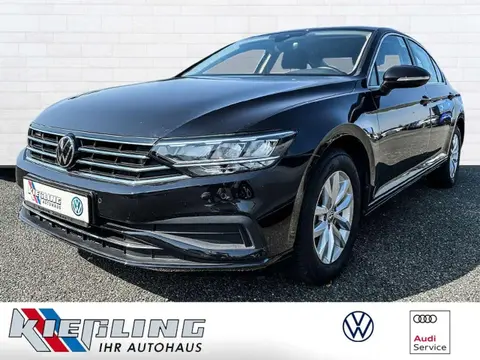 Used VOLKSWAGEN PASSAT Petrol 2021 Ad 