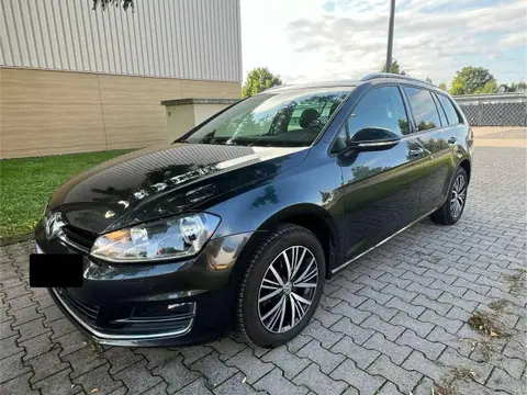 Used VOLKSWAGEN GOLF Petrol 2016 Ad 