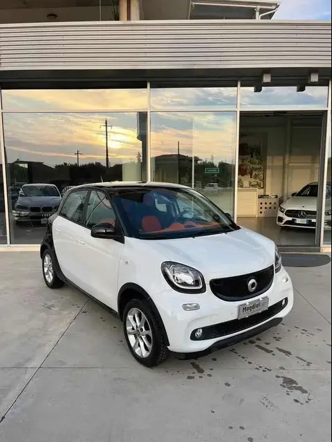 Annonce SMART FORFOUR Essence 2018 d'occasion 