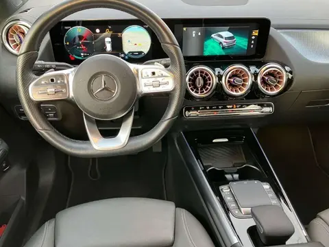 Annonce MERCEDES-BENZ CLASSE EQA Électrique 2021 d'occasion 